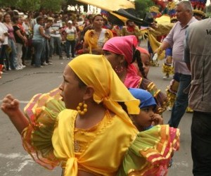 Fiestas y reinado nacional petroleo Fuente: Barrancamermejavirtual.com